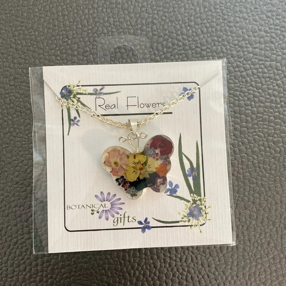 Butterfly Real Flowers Necklace NWT